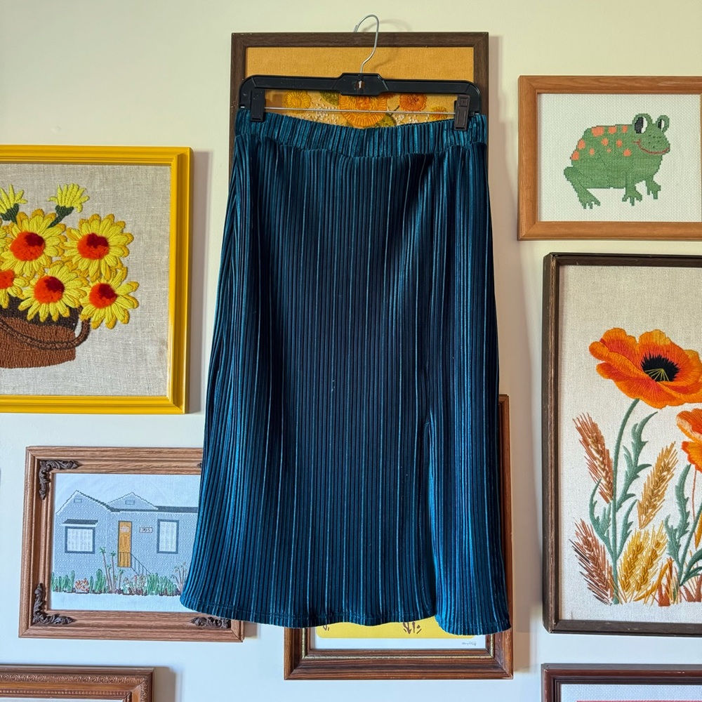 ModCloth Velvet Midi Slit Skirt L